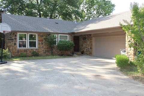 9912 S 67th East Avenue, Tulsa, OK 74133