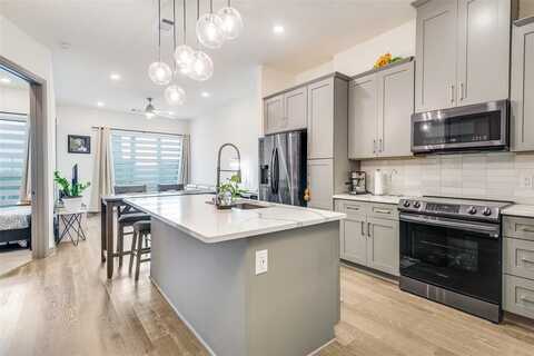 2700 Old Denton Road, Carrollton, TX 75007