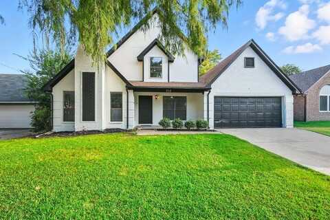 712 Greenleaf Drive, Arlington, TX 76017