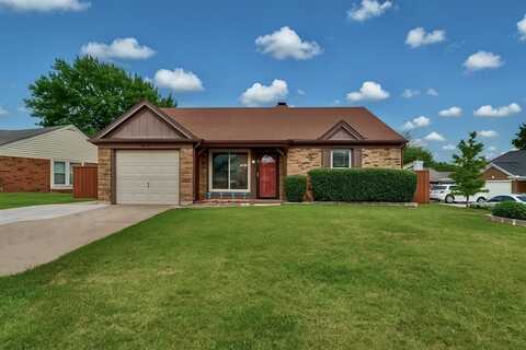 3700 Huckleberry Drive, Fort Worth, TX 76137