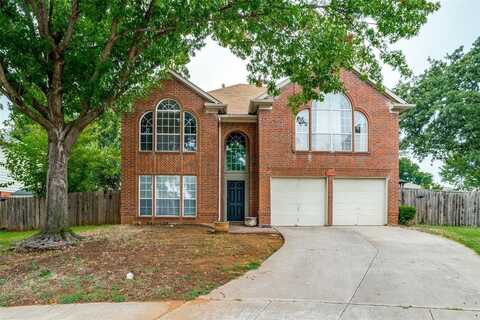 749 Cedar Leaf Circle, Lake Dallas, TX 75065