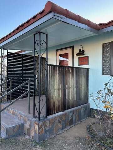 205 S 11th St, Alpine, TX 79830