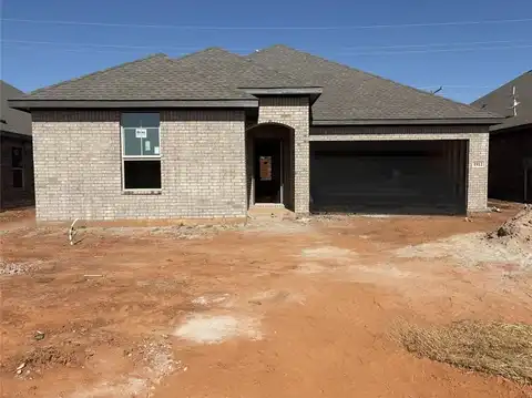 1912 Ponderson Pine Lane, Oklahoma City, OK 73128
