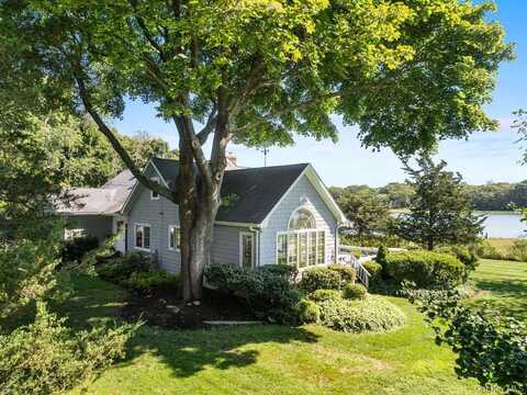 640 Strohson Road, Cutchogue, NY 11935