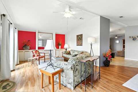 1711 SE Lake Evelyn Avenue, Crystal River, FL 34429