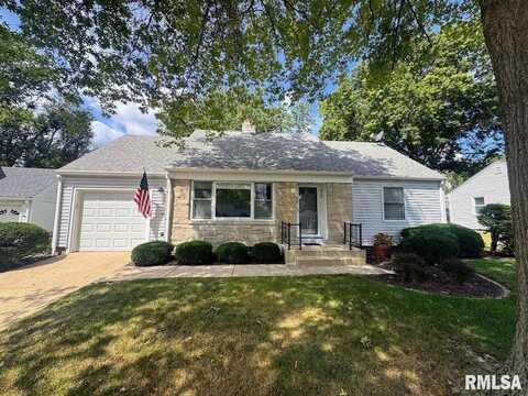 4107 N HOLLYRIDGE Circle, Peoria, IL 61614