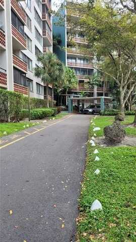 4222 Inverrary Blvd, Lauderhill, FL 33319