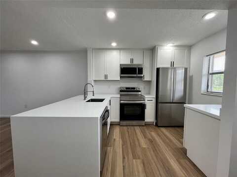 163 NW 93rd Ave, Pembroke Pines, FL 33024