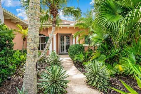 9017 Englewood Court, Vero Beach, FL 32963