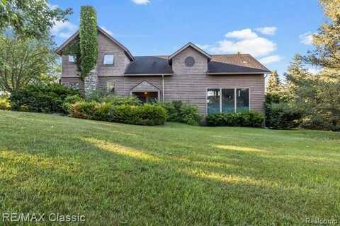 7783 Fischers Way, Dexter, MI 48130