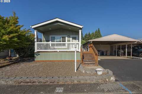 450 SE LACREOLE DR, Dallas, OR 97338