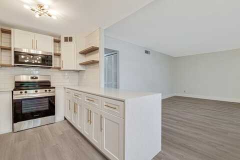 111 Lake Avenue, Lake Worth, FL 33460