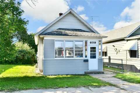 609 E 2nd Street, Winona, MN 55987