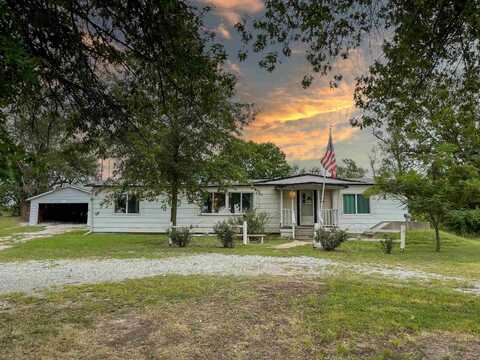 22692 51st Rd, Winfield, KS 67156