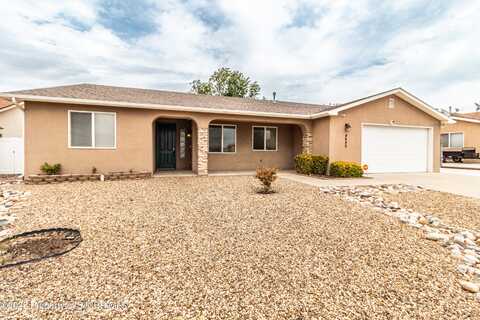 4640 BARCELONA Circle, Farmington, NM 87401