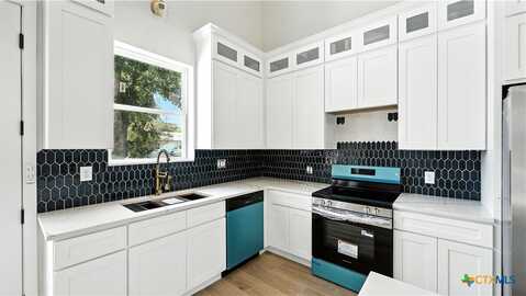 265 School Avenue, New Braunfels, TX 78130