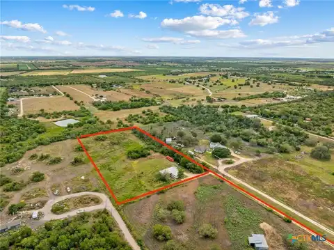 2862 Wetz Road, Marion, TX 78124