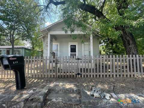 513 Moore Street, San Marcos, TX 78666