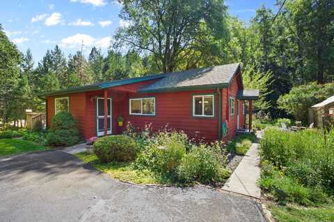 3808 Andrews Road, Medford, OR 97501
