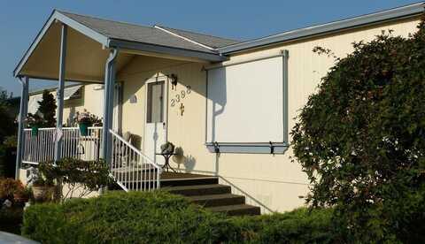 2398 Sasha Court, Grants Pass, OR 97527
