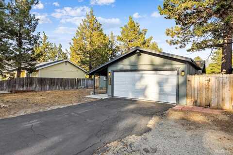 1825 Arrowhead Avenue, South Lake Tahoe, CA 96150