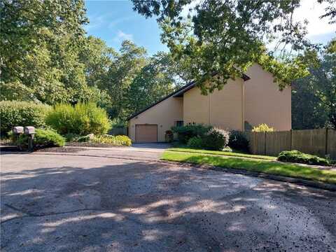 221 Kings Ridge Road, South Kingstown, RI 02879