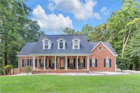 1106 Appaloosa Court, Summerfield, NC 27358