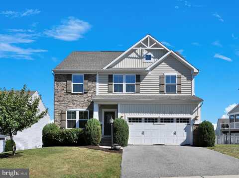 638 W ORE STREET, SEVEN VALLEYS, PA 17360