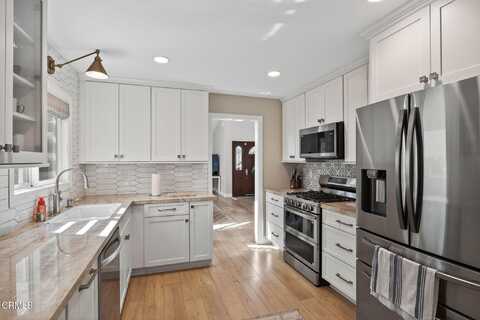 863 Tupelo Wood Court, Thousand Oaks, CA 91320