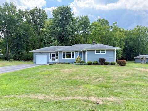11 Manor Ave, Neshannock Twp, PA 16105