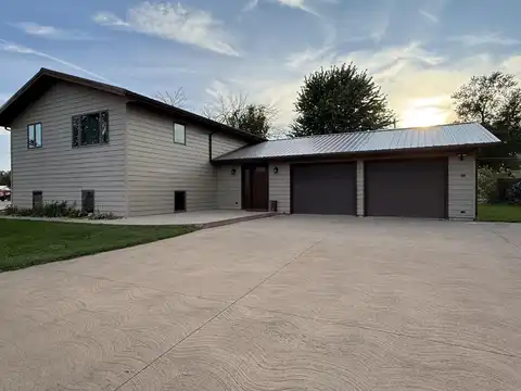 511 W 1st Street, Webster, SD 57274