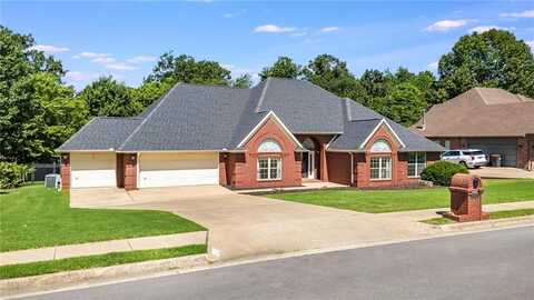 3986 Saulsbury ST, Springdale, AR 72762