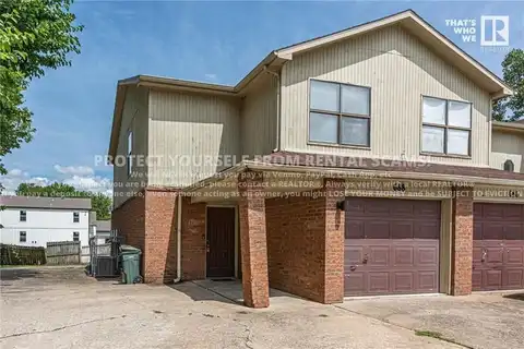 688 W Martha DR, Fayetteville, AR 72703