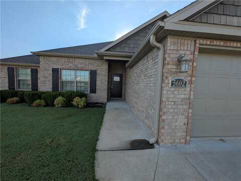 5602 Sapphire DR, Springdale, AR 72764
