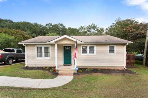 311 S Peachtree Street, Liberty, SC 29657