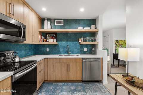 4201 E CAMELBACK Road, Phoenix, AZ 85018