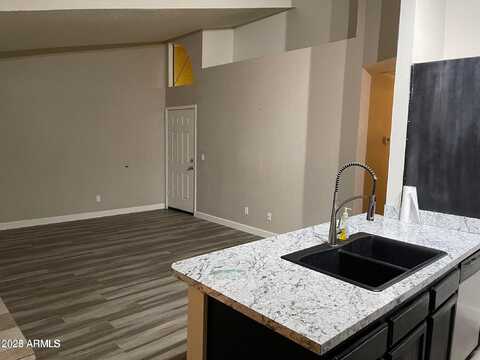 5236 W PEORIA Avenue, Glendale, AZ 85302