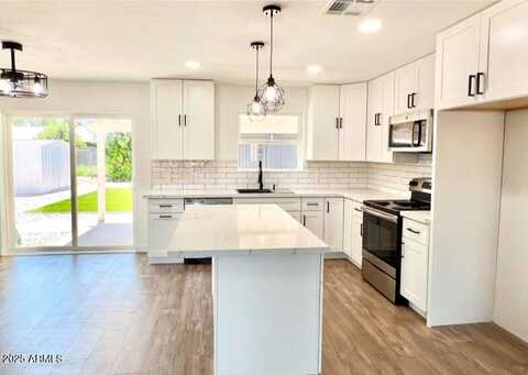 1539 E 3RD Street, Mesa, AZ 85203