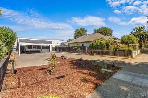1045 1049 3rd Street, Santa Rosa, CA 95404