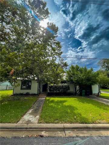 1702 Morgan, Brenham, TX 77833