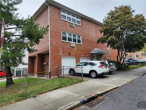 239-19 66th Avenue, Little Neck Queens, NY 11362