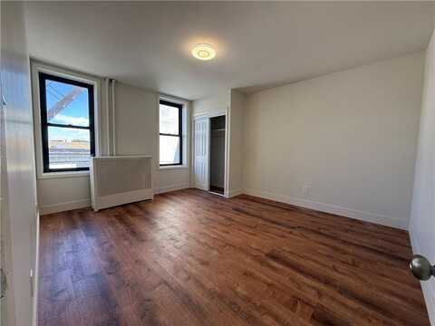 8910 5th Avenue, Brooklyn, NY 11209