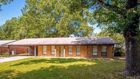 2107 West Street, Conway, AR 72032
