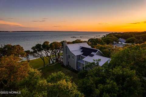 4101/4103 Sound Drive, Morehead City, NC 28557