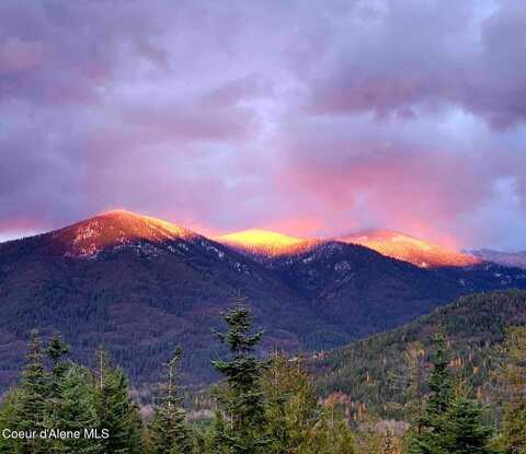 18 Majestic Mountain RD, Clark Fork, ID 83811