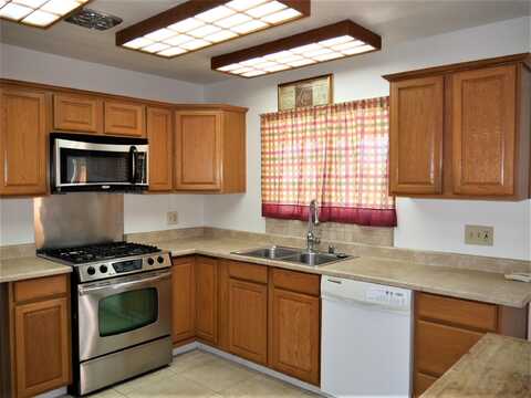 43511 Illinois Avenue, Palm Desert, CA 92211