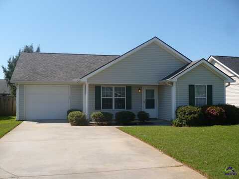 305 Grand Avenue, Bonaire, GA 31005