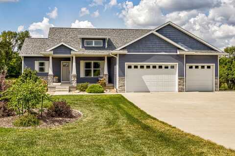 906 Baldwin Street, Maxwell, IA 50161