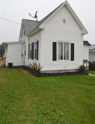 511 Lincoln, Gladbrook, IA 50635