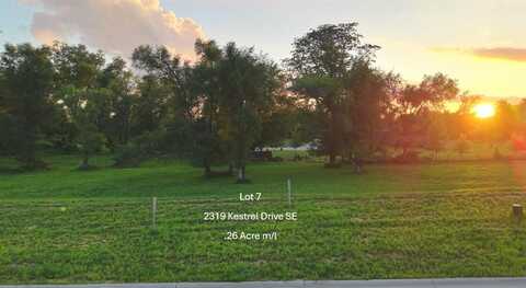 2319 Kestrel Drive SE, Cedar Rapids, IA 52403
